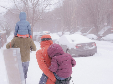 Tempête de neige : 5 conseils pour enrichir le vocabulaire de votre enfant